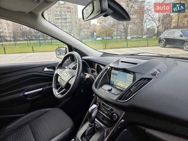 Белый Форд Куга, объемом двигателя 2 л и пробегом 134 тыс. км за 18950 $, фото 13 на Automoto.ua