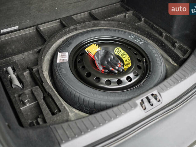 Белый Форд Куга, объемом двигателя 1.5 л и пробегом 82 тыс. км за 19500 $, фото 13 на Automoto.ua