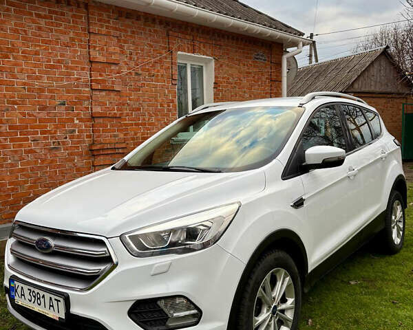 Белый Форд Куга, объемом двигателя 1.5 л и пробегом 128 тыс. км за 16500 $, фото 2 на Automoto.ua
