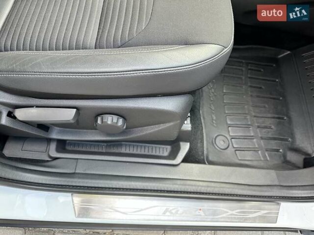 Белый Форд Куга, объемом двигателя 1.5 л и пробегом 49 тыс. км за 18500 $, фото 13 на Automoto.ua