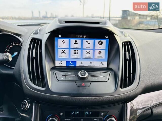 Білий Форд Куга, об'ємом двигуна 2 л та пробігом 140 тис. км за 18500 $, фото 56 на Automoto.ua