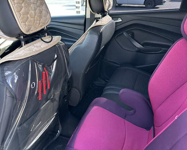 Белый Форд Куга, объемом двигателя 1.5 л и пробегом 110 тыс. км за 17000 $, фото 11 на Automoto.ua