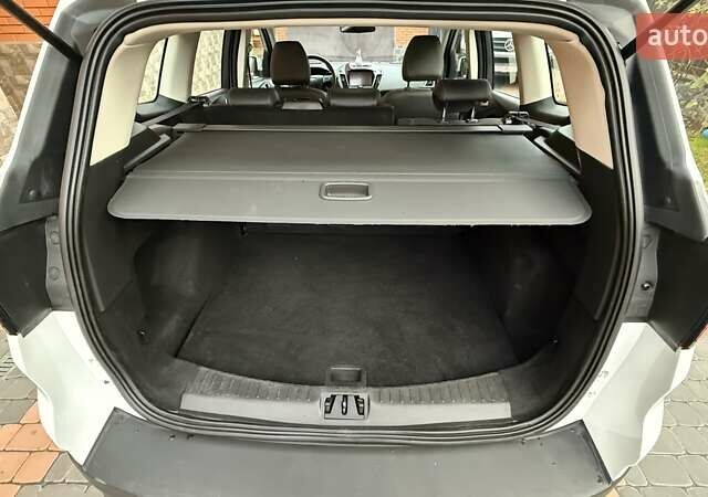 Білий Форд Куга, об'ємом двигуна 2 л та пробігом 187 тис. км за 16963 $, фото 44 на Automoto.ua