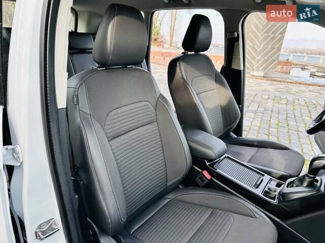Білий Форд Куга, об'ємом двигуна 2 л та пробігом 140 тис. км за 18500 $, фото 72 на Automoto.ua