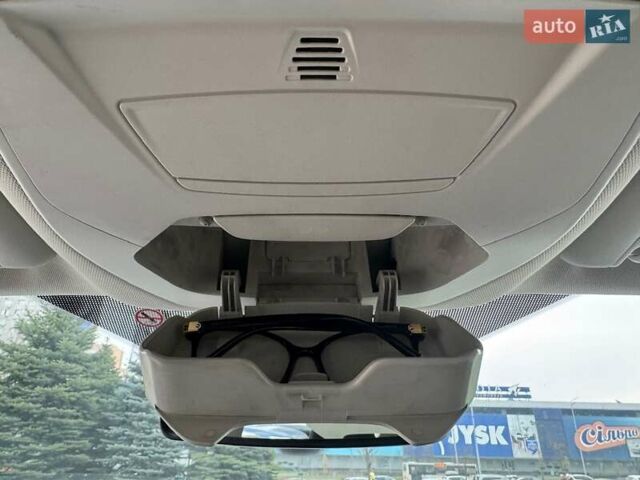 Белый Форд Куга, объемом двигателя 1.5 л и пробегом 91 тыс. км за 17500 $, фото 43 на Automoto.ua
