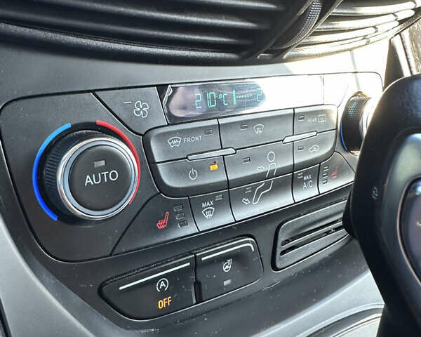 Белый Форд Куга, объемом двигателя 1.5 л и пробегом 110 тыс. км за 17000 $, фото 9 на Automoto.ua