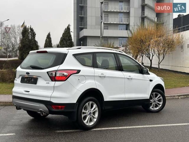 Белый Форд Куга, объемом двигателя 2 л и пробегом 70 тыс. км за 20500 $, фото 15 на Automoto.ua