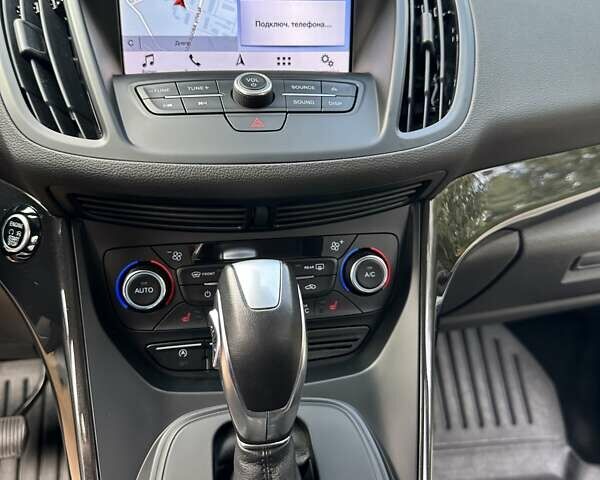 Белый Форд Куга, объемом двигателя 1.5 л и пробегом 49 тыс. км за 18500 $, фото 18 на Automoto.ua