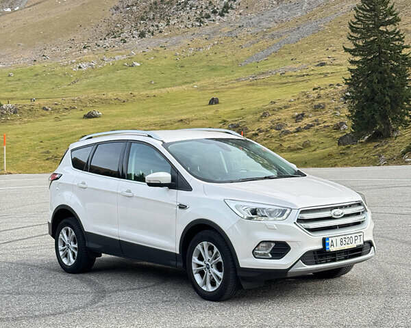 Білий Форд Куга, об'ємом двигуна 1.5 л та пробігом 125 тис. км за 14500 $, фото 22 на Automoto.ua