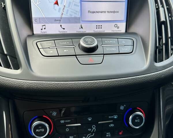 Белый Форд Куга, объемом двигателя 1.5 л и пробегом 49 тыс. км за 18500 $, фото 21 на Automoto.ua