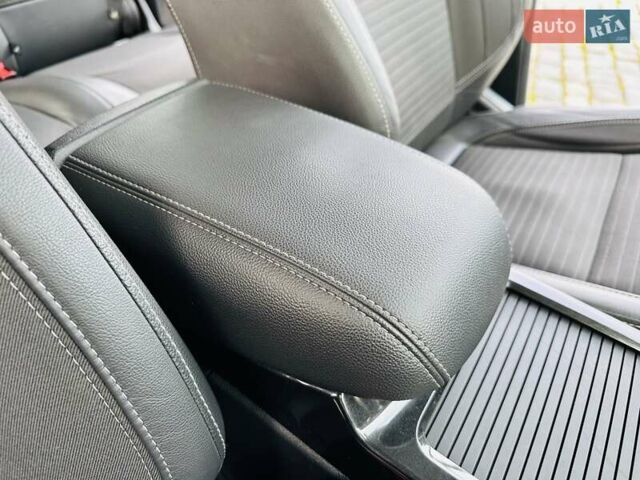 Білий Форд Куга, об'ємом двигуна 2 л та пробігом 140 тис. км за 18500 $, фото 73 на Automoto.ua