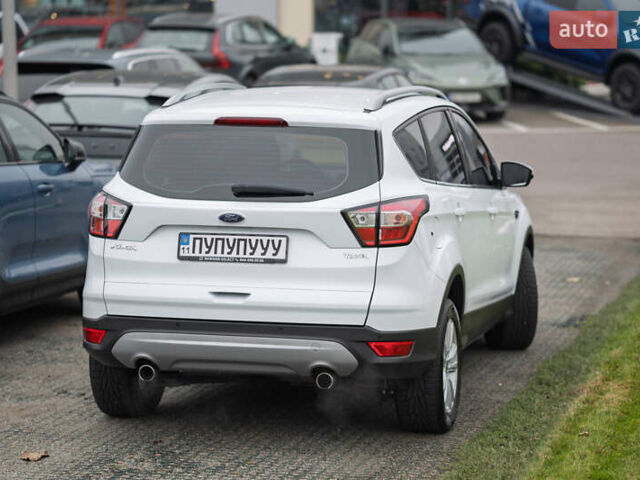 Белый Форд Куга, объемом двигателя 1.5 л и пробегом 82 тыс. км за 19500 $, фото 10 на Automoto.ua