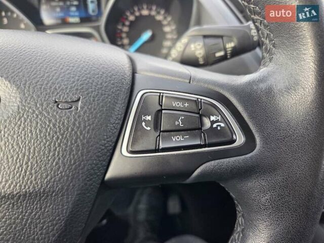 Белый Форд Куга, объемом двигателя 2 л и пробегом 134 тыс. км за 18950 $, фото 19 на Automoto.ua