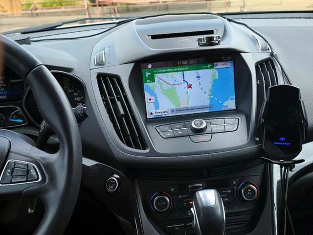 Форд Куга 2019 у Южноукраинске на Automoto.ua Білий Форд Куга, об'ємом двигуна 1.5 л та пробігом 75 тис. км за 17500 $, фото 3 на Automoto.ua