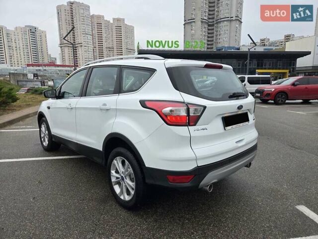 Форд Куга 2019 в Киеве на Automoto.ua Белый Форд Куга, объемом двигателя 2 л и пробегом 133 тыс. км за 19500 $, фото 4 на Automoto.ua