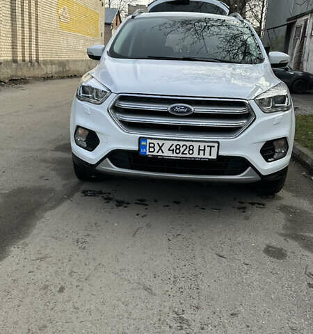 Белый Форд Куга, объемом двигателя 1.5 л и пробегом 102 тыс. км за 19500 $, фото 34 на Automoto.ua