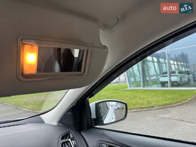 Белый Форд Куга, объемом двигателя 1.5 л и пробегом 91 тыс. км за 17500 $, фото 44 на Automoto.ua