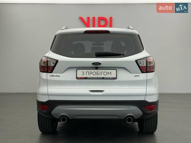 Білий Форд Куга, об'ємом двигуна 2 л та пробігом 45 тис. км за 23104 $, фото 3 на Automoto.ua