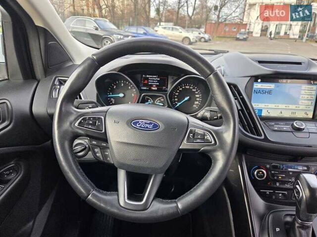 Белый Форд Куга, объемом двигателя 2 л и пробегом 134 тыс. км за 18950 $, фото 10 на Automoto.ua