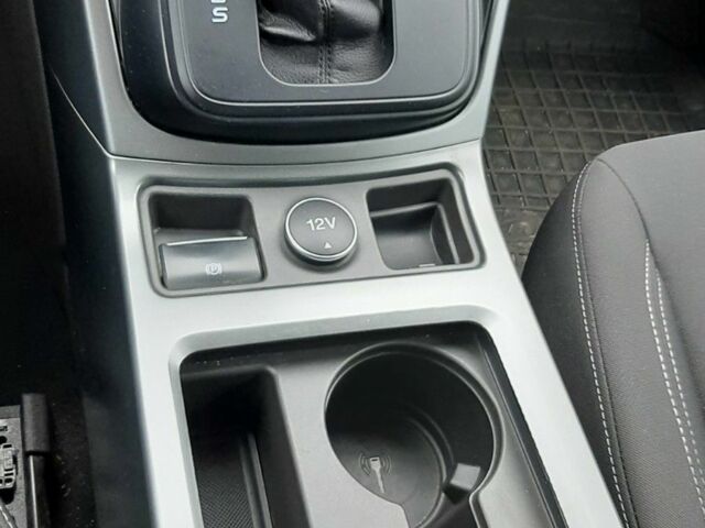 Белый Форд Куга, объемом двигателя 0 л и пробегом 35 тыс. км за 19800 $, фото 5 на Automoto.ua