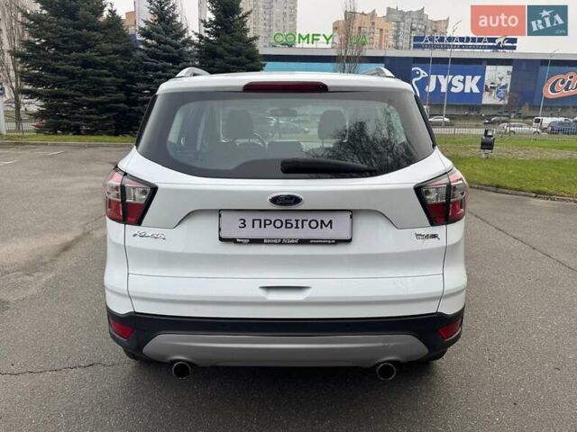 Белый Форд Куга, объемом двигателя 1.5 л и пробегом 91 тыс. км за 17500 $, фото 12 на Automoto.ua