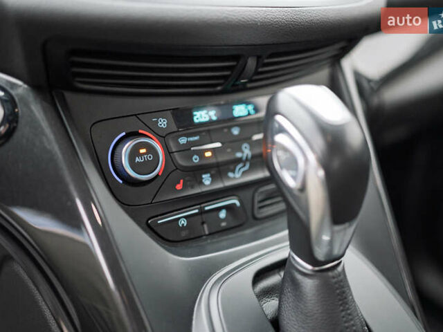 Белый Форд Куга, объемом двигателя 1.5 л и пробегом 82 тыс. км за 19500 $, фото 28 на Automoto.ua