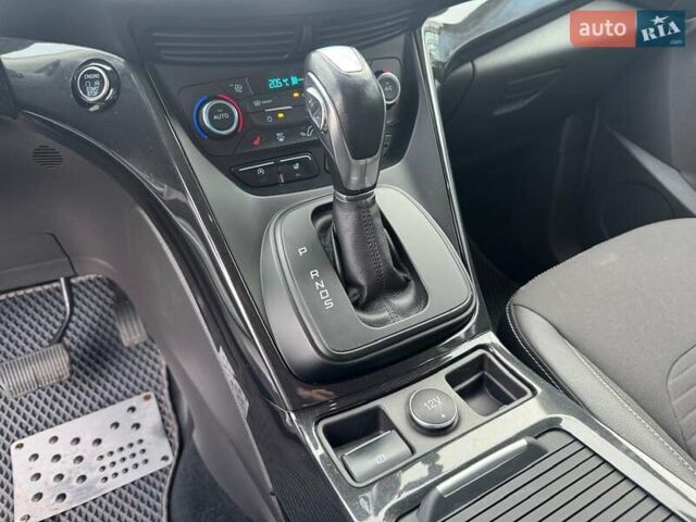 Белый Форд Куга, объемом двигателя 1.5 л и пробегом 91 тыс. км за 17500 $, фото 33 на Automoto.ua