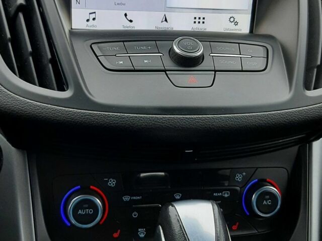 Белый Форд Куга, объемом двигателя 0 л и пробегом 35 тыс. км за 19800 $, фото 4 на Automoto.ua