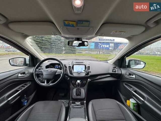 Белый Форд Куга, объемом двигателя 1.5 л и пробегом 91 тыс. км за 17500 $, фото 64 на Automoto.ua