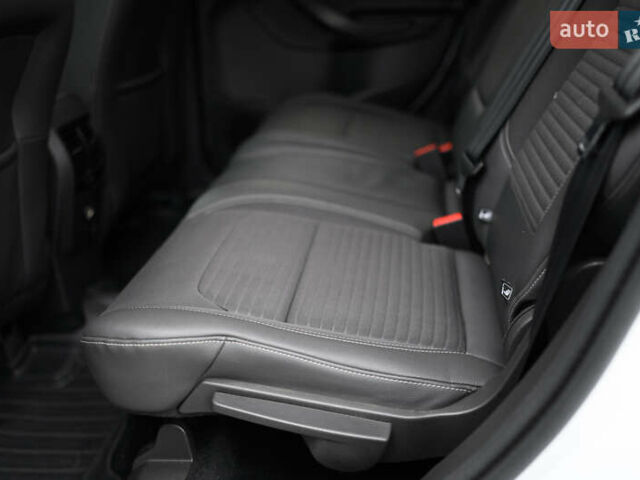 Белый Форд Куга, объемом двигателя 1.5 л и пробегом 82 тыс. км за 19500 $, фото 22 на Automoto.ua