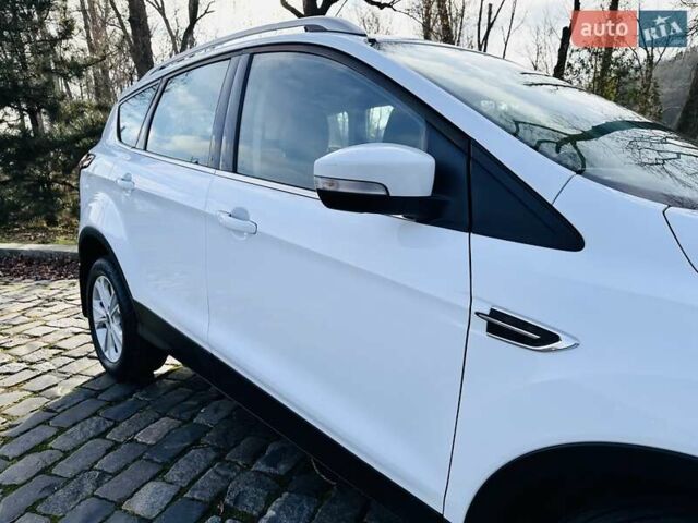 Білий Форд Куга, об'ємом двигуна 2 л та пробігом 140 тис. км за 18500 $, фото 7 на Automoto.ua