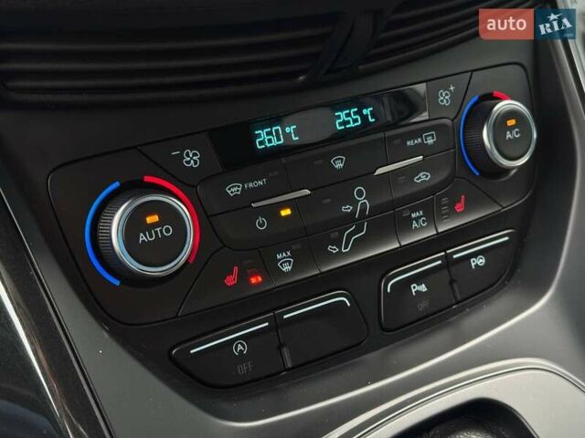 Белый Форд Куга, объемом двигателя 2 л и пробегом 184 тыс. км за 18700 $, фото 39 на Automoto.ua