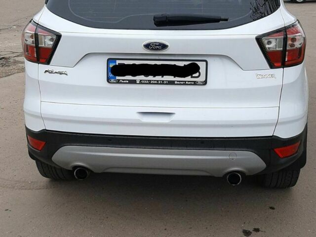 Белый Форд Куга, объемом двигателя 0 л и пробегом 35 тыс. км за 19800 $, фото 2 на Automoto.ua