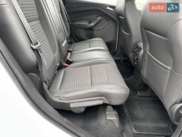 Белый Форд Куга, объемом двигателя 2 л и пробегом 70 тыс. км за 20500 $, фото 39 на Automoto.ua