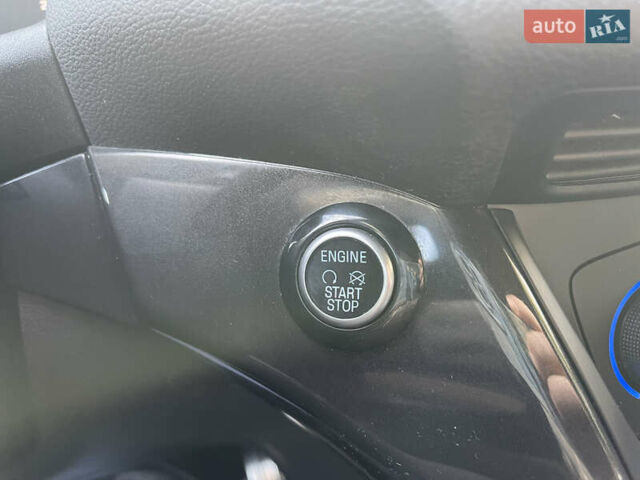 Білий Форд Куга, об'ємом двигуна 2 л та пробігом 248 тис. км за 17500 $, фото 37 на Automoto.ua