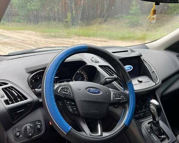 Форд Куга 2019 в Киеве на Automoto.ua Белый Форд Куга, объемом двигателя 1.5 л и пробегом 114 тыс. км за 18100 $, фото 2 на Automoto.ua