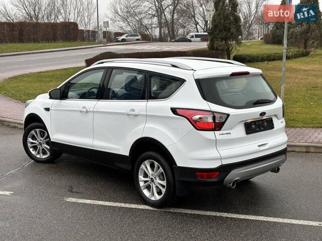Белый Форд Куга, объемом двигателя 2 л и пробегом 70 тыс. км за 20500 $, фото 21 на Automoto.ua