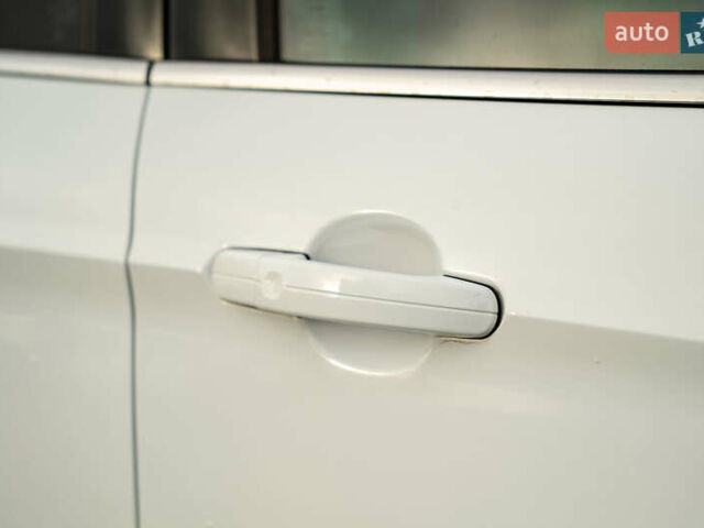 Білий Форд Куга, об'ємом двигуна 1.5 л та пробігом 88 тис. км за 18900 $, фото 10 на Automoto.ua