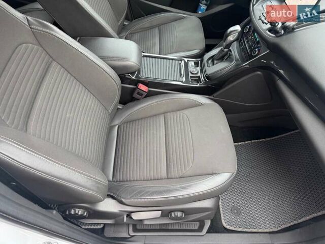 Белый Форд Куга, объемом двигателя 1.5 л и пробегом 91 тыс. км за 17500 $, фото 59 на Automoto.ua