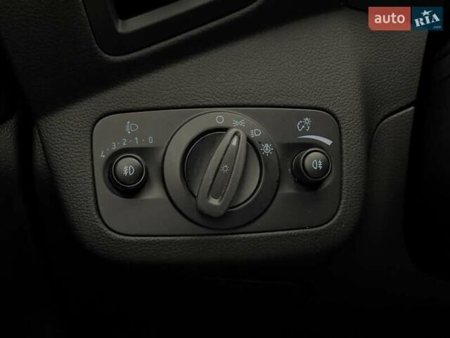 Білий Форд Куга, об'ємом двигуна 2 л та пробігом 45 тис. км за 23104 $, фото 20 на Automoto.ua