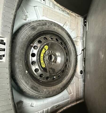 Білий Форд Куга, об'ємом двигуна 2 л та пробігом 187 тис. км за 16963 $, фото 49 на Automoto.ua