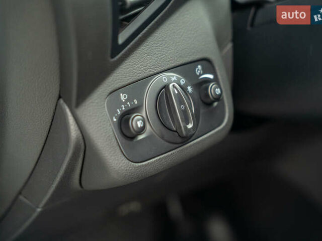 Білий Форд Куга, об'ємом двигуна 1.5 л та пробігом 88 тис. км за 18900 $, фото 13 на Automoto.ua