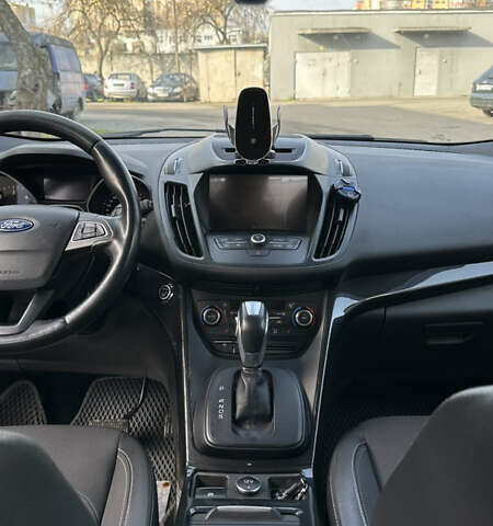 Белый Форд Куга, объемом двигателя 1.5 л и пробегом 102 тыс. км за 19500 $, фото 26 на Automoto.ua