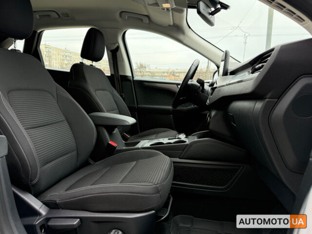 Белый Форд Куга, объемом двигателя 2 л и пробегом 94 тыс. км за 24300 $, фото 13 на Automoto.ua