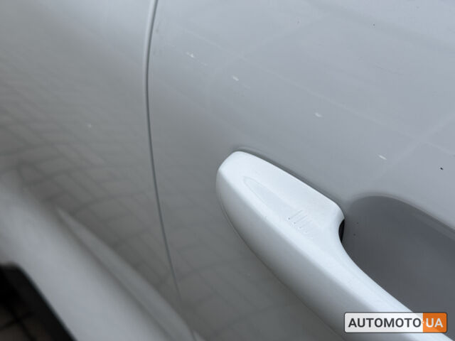 Белый Форд Куга, объемом двигателя 2 л и пробегом 94 тыс. км за 24300 $, фото 8 на Automoto.ua
