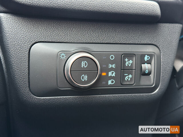 Белый Форд Куга, объемом двигателя 2 л и пробегом 94 тыс. км за 24300 $, фото 4 на Automoto.ua