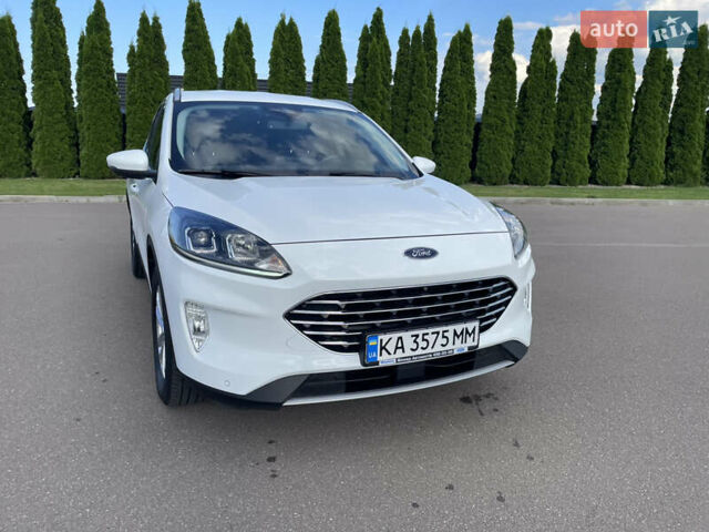 Белый Форд Куга, объемом двигателя 2 л и пробегом 85 тыс. км за 24000 $, фото 14 на Automoto.ua