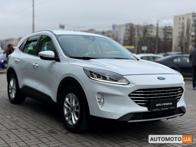 Белый Форд Куга, объемом двигателя 2 л и пробегом 94 тыс. км за 24300 $, фото 21 на Automoto.ua