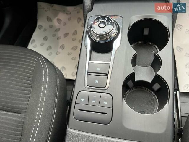 Белый Форд Куга, объемом двигателя 2 л и пробегом 91 тыс. км за 23800 $, фото 34 на Automoto.ua