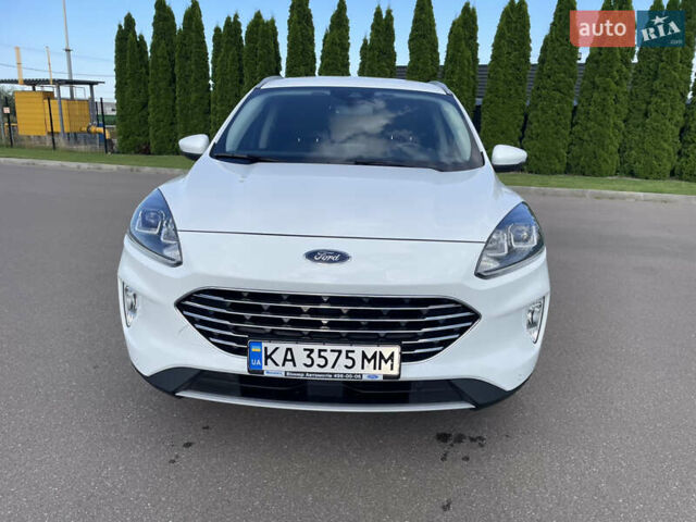 Белый Форд Куга, объемом двигателя 2 л и пробегом 85 тыс. км за 24000 $, фото 12 на Automoto.ua